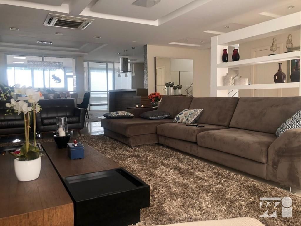 Casa em Pedra Branca, Palhoça. 4 quartos, 583m². Imagem 1 de 12